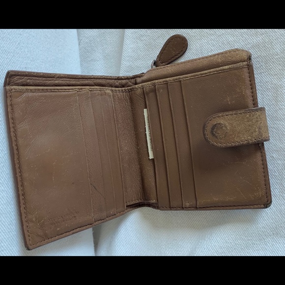 Bottega Veneta Intrecciato French Bi-Fold Wallet - Picture 3 of 6